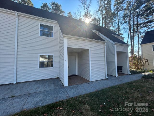 9156 Black Heath Circle E, Charlotte, NC 28214