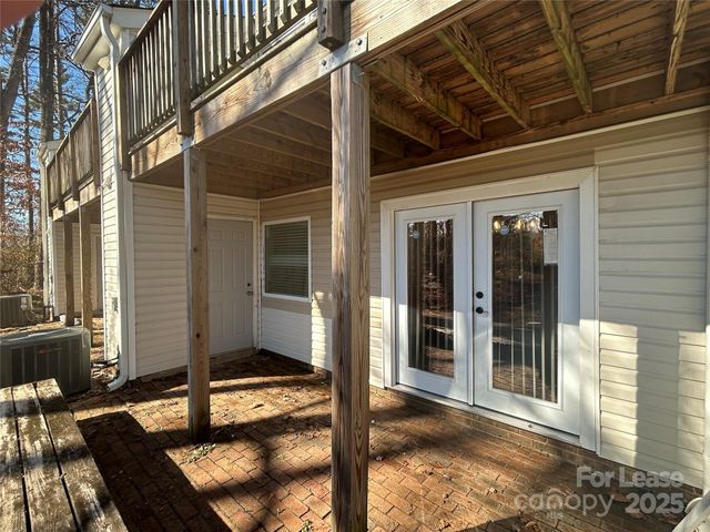 9156 Black Heath Circle E, Charlotte, NC 28214