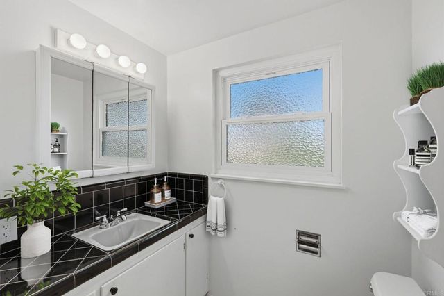 446 15th Street, Del Mar, CA 92014