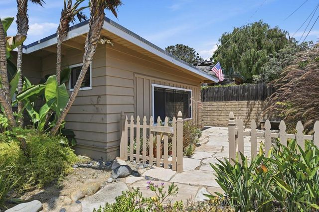 446 15th Street, Del Mar, CA 92014