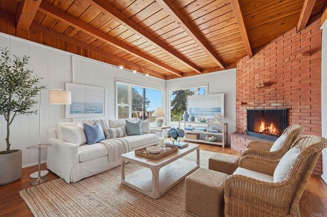 446 15th Street, Del Mar, CA 92014