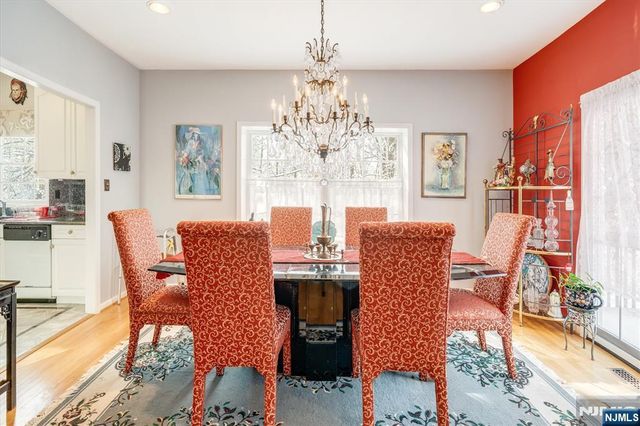 15 Paradise Place C0008, Roseland, NJ 07068