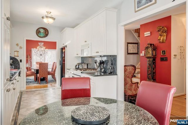 15 Paradise Place C0008, Roseland, NJ 07068