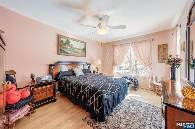 15 Paradise Place C0008, Roseland, NJ 07068