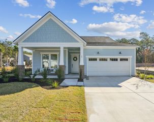 53 Condor Ct, Pawleys Island, SC 29585