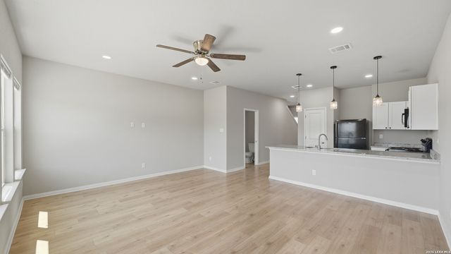 7210 John Palmer Unit 103, San Antonio, TX 78239