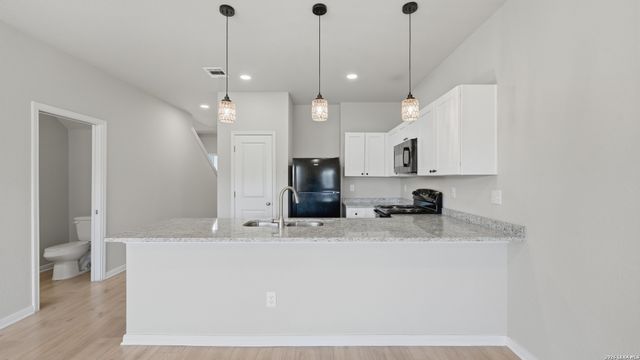 7210 John Palmer Unit 103, San Antonio, TX 78239