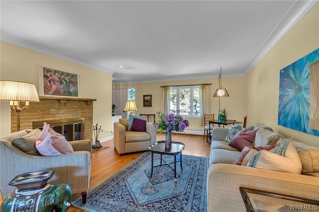55 Lake Ledge Drive, Amherst, NY 14221