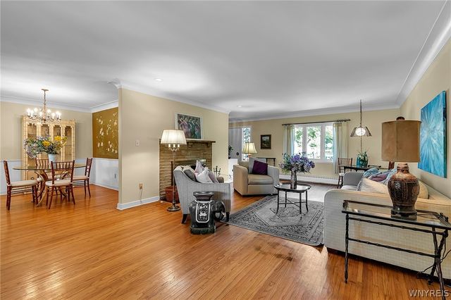 55 Lake Ledge Drive, Amherst, NY 14221