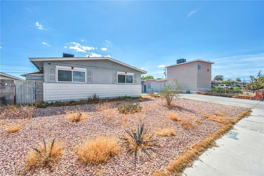 5801 Harmony Avenue, Las Vegas, NV 89107 — photo 2