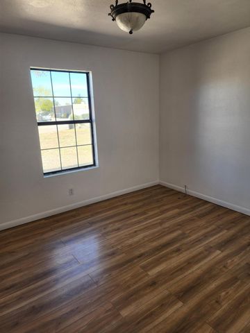 405 N Godfrey Avenue, Rio Communities, NM 87002