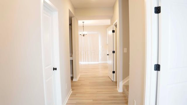 1717 Longhill Drive, Delaware, OH 43015