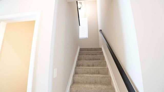 1717 Longhill Drive, Delaware, OH 43015