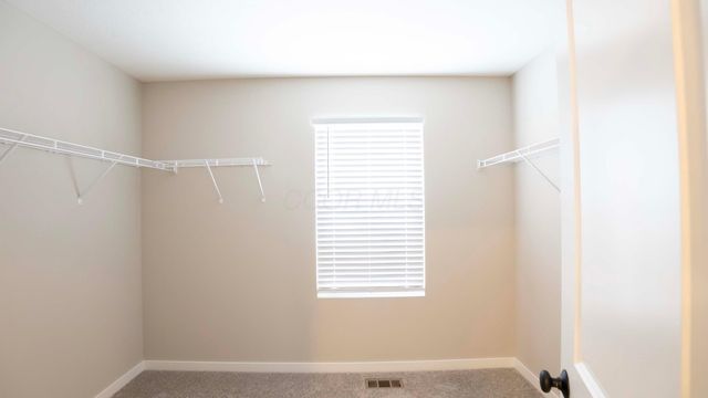 1717 Longhill Drive, Delaware, OH 43015