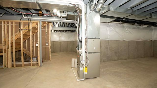 1717 Longhill Drive, Delaware, OH 43015