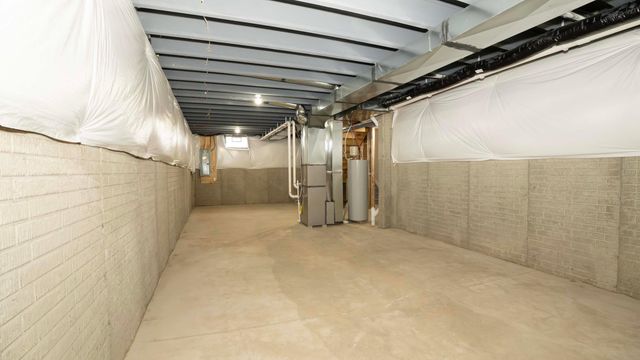 1717 Longhill Drive, Delaware, OH 43015