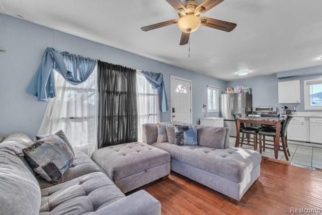 26772 Colgate Street, Inkster, MI 48141