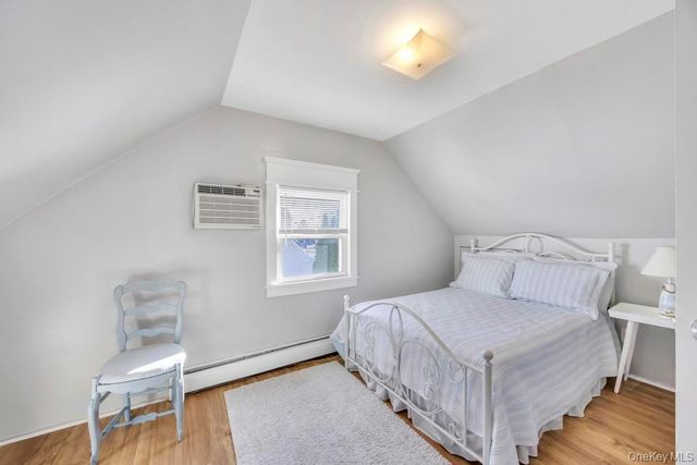 23 Haven Lane, Levittown, NY 11756