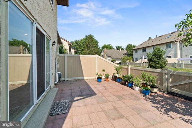 155 THOREAU DR, Plainsboro, NJ 08536