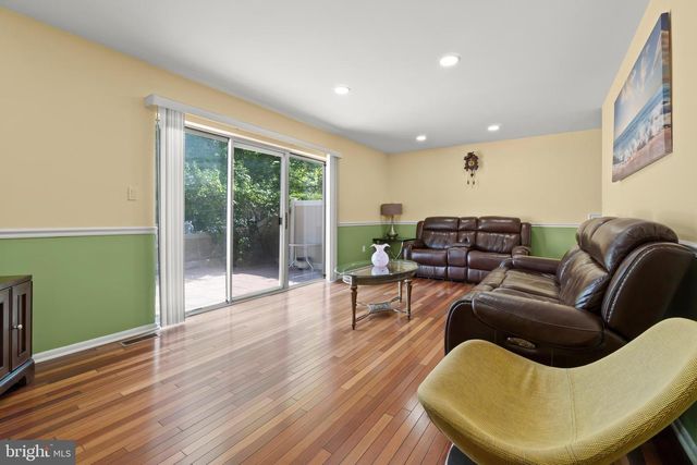 155 THOREAU DR, Plainsboro, NJ 08536