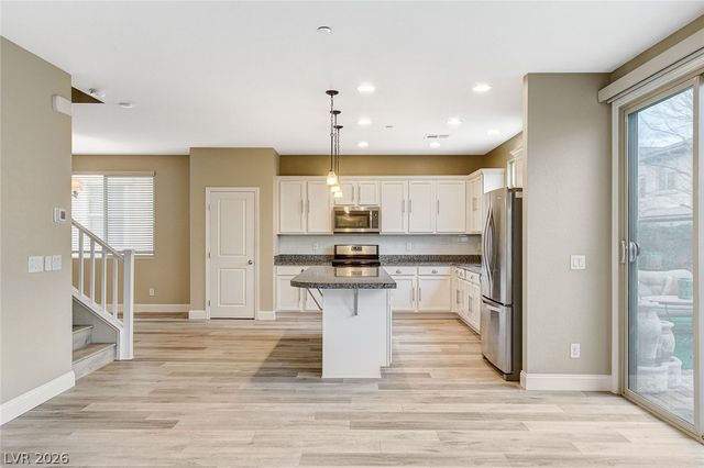 3042 Scenic Rhyme Avenue, Henderson, NV 89044