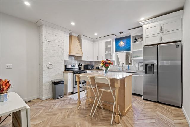 5241 Kent Way, Lawrenceville, PA 15201