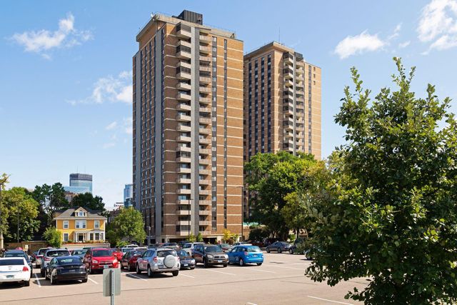 400 Groveland Avenue 1912, Minneapolis, MN 55403