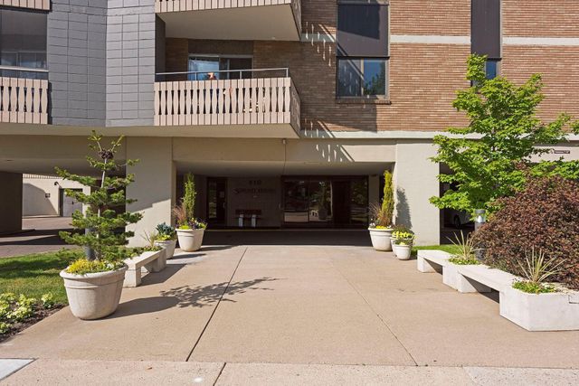 400 Groveland Avenue 1912, Minneapolis, MN 55403
