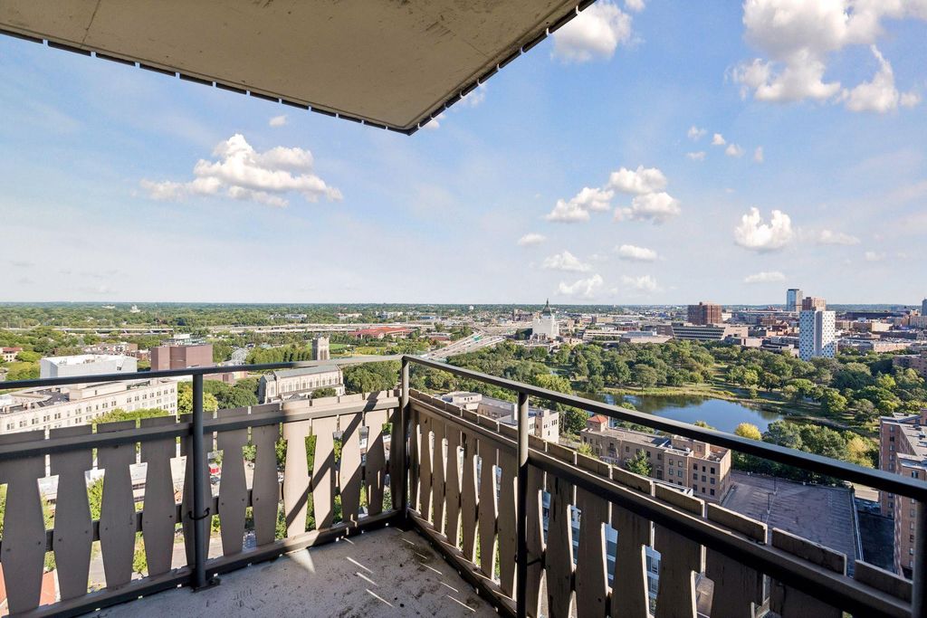 400 Groveland Avenue 1912, Minneapolis, MN 55403 — photo 5