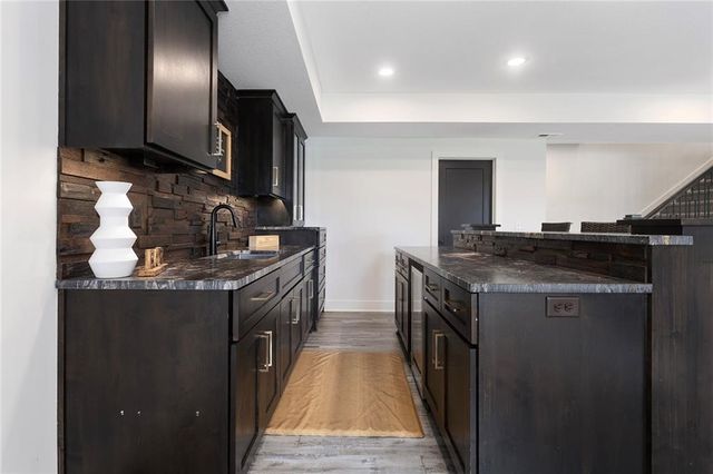 22459 W 87TH Terrace, Lenexa, KS 66227