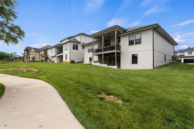 22459 W 87TH Terrace, Lenexa, KS 66227