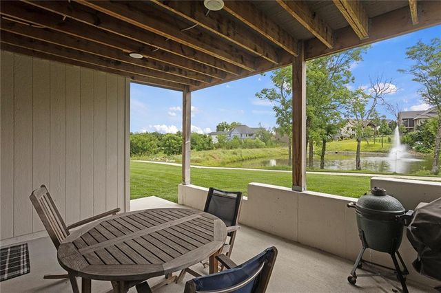 22459 W 87TH Terrace, Lenexa, KS 66227