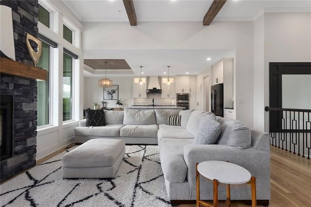 22459 W 87TH Terrace, Lenexa, KS 66227