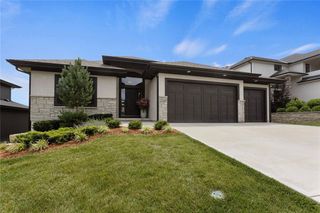22459 W 87TH Terrace, Lenexa, KS 66227