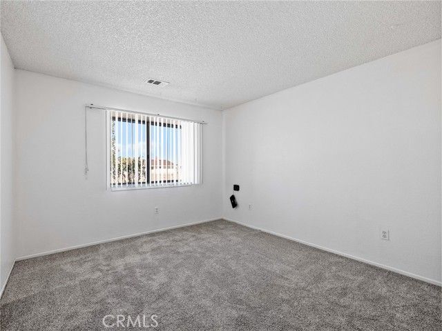 14307 Schooner Dr., Helendale, CA 92342