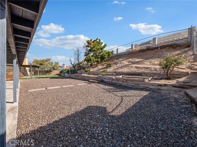 14307 Schooner Dr., Helendale, CA 92342