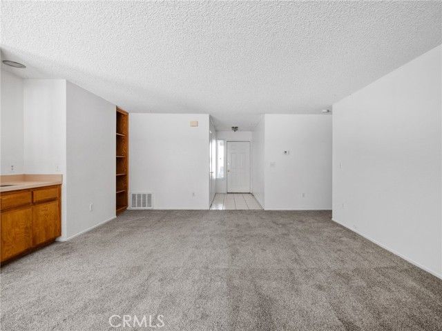 14307 Schooner Dr., Helendale, CA 92342