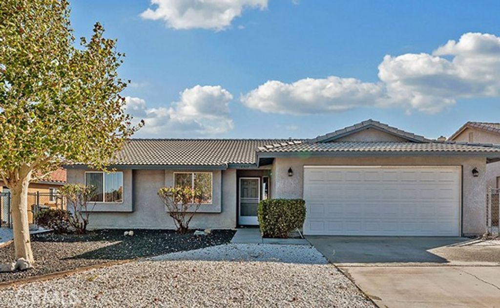 14307 Schooner Dr., Helendale, CA 92342