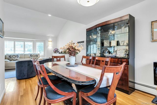 17 Meadowfield, Glen Cove, NY 11542