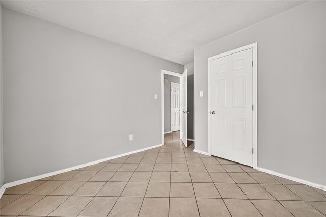 9903 Towne Tower Lane, Sugar Land, TX 77498