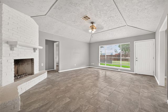 9903 Towne Tower Lane, Sugar Land, TX 77498