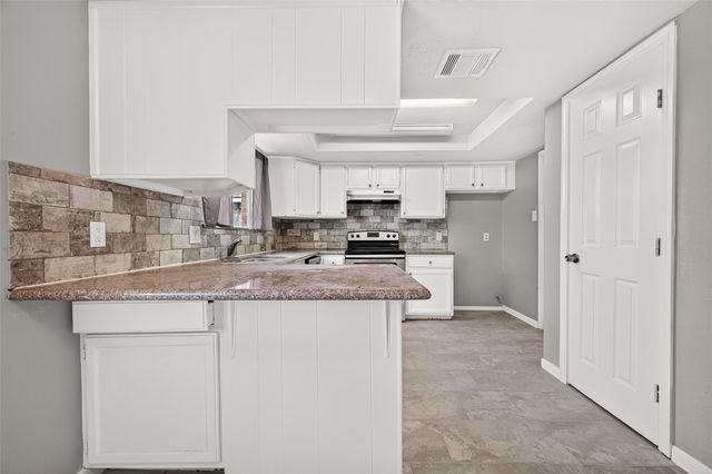 9903 Towne Tower Lane, Sugar Land, TX 77498