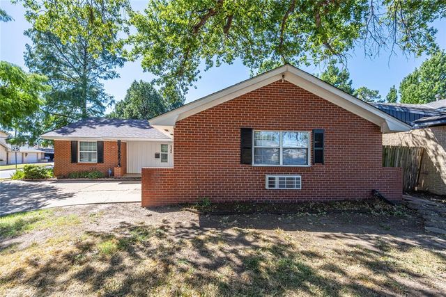 2300 NW 49th Street, Oklahoma City, OK 73112