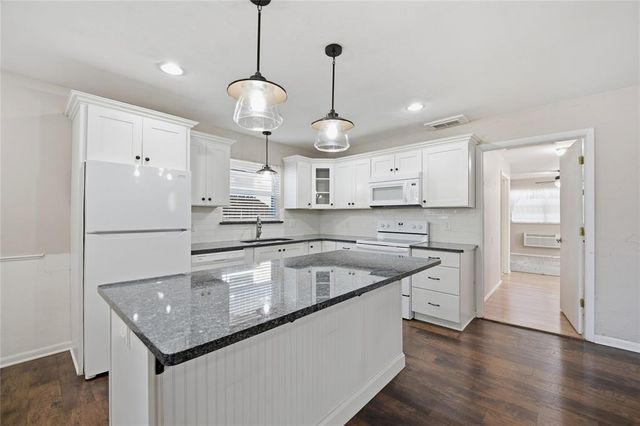 2300 NW 49th Street, Oklahoma City, OK 73112