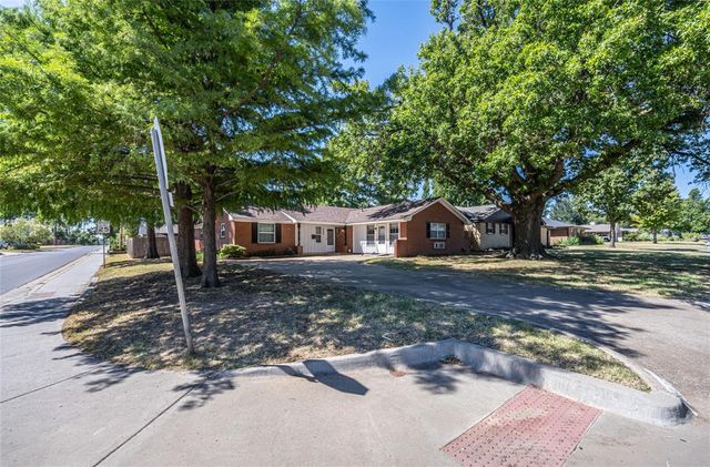2300 NW 49th Street, Oklahoma City, OK 73112