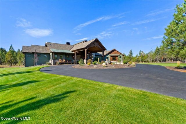 8236 E SCOUT TRAIL RD, Athol, ID 83801