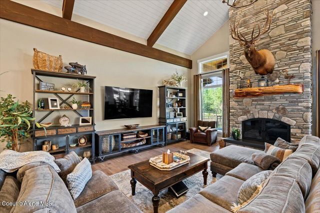 8236 E SCOUT TRAIL RD, Athol, ID 83801