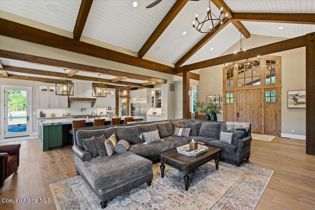 8236 E SCOUT TRAIL RD, Athol, ID 83801