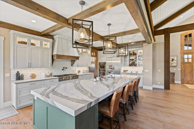 8236 E SCOUT TRAIL RD, Athol, ID 83801