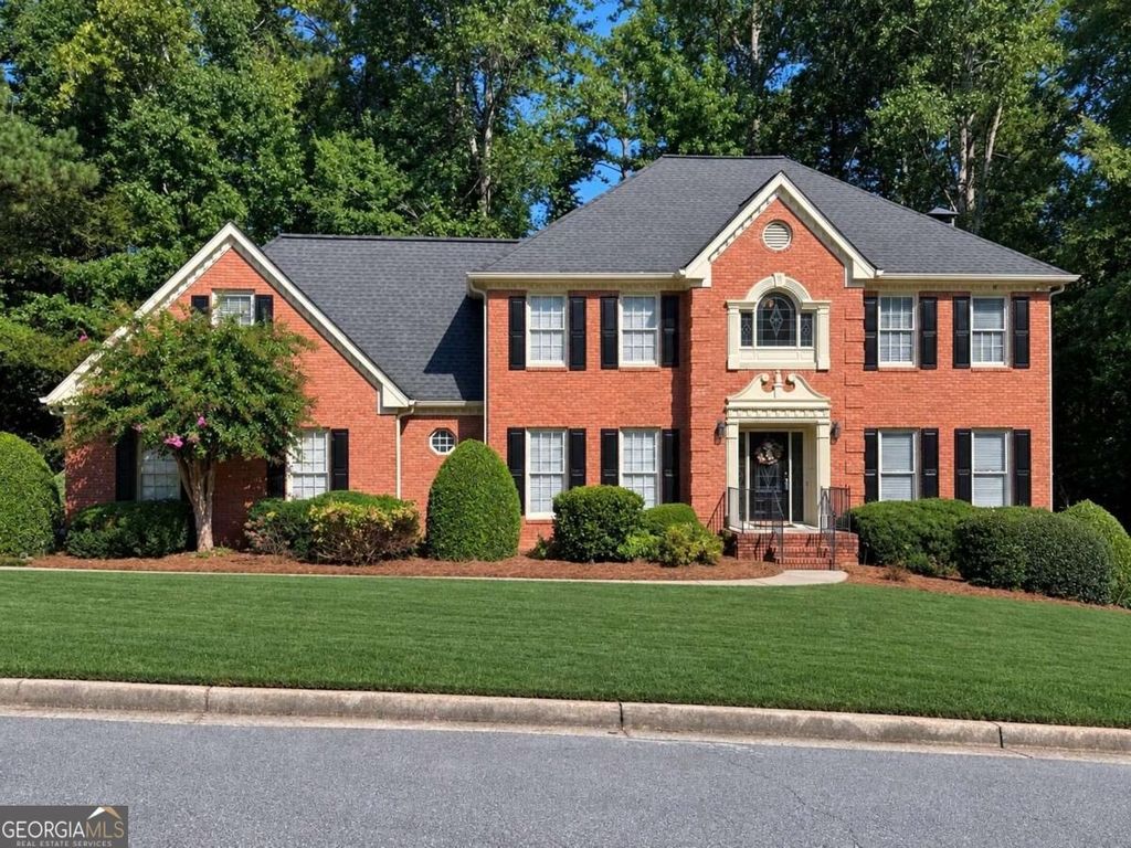 1455 Chinook Court SW, Lilburn, GA 30047 — exterior